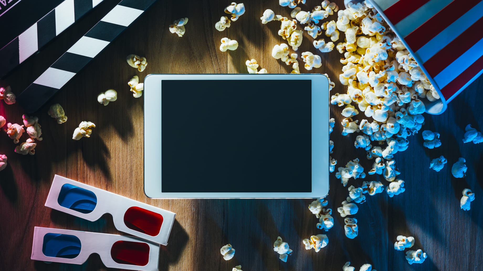 Filme și seriale noi pe Netflix în mai 2025 titluri oficiale